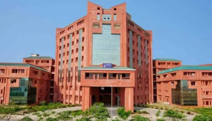 School of Medical Science And Research Greater Noida 2022-23: Admission , Courses,  Fee Structure, How to Apply, Eligibility, Cutoff, Result, Counselling , Contact Details